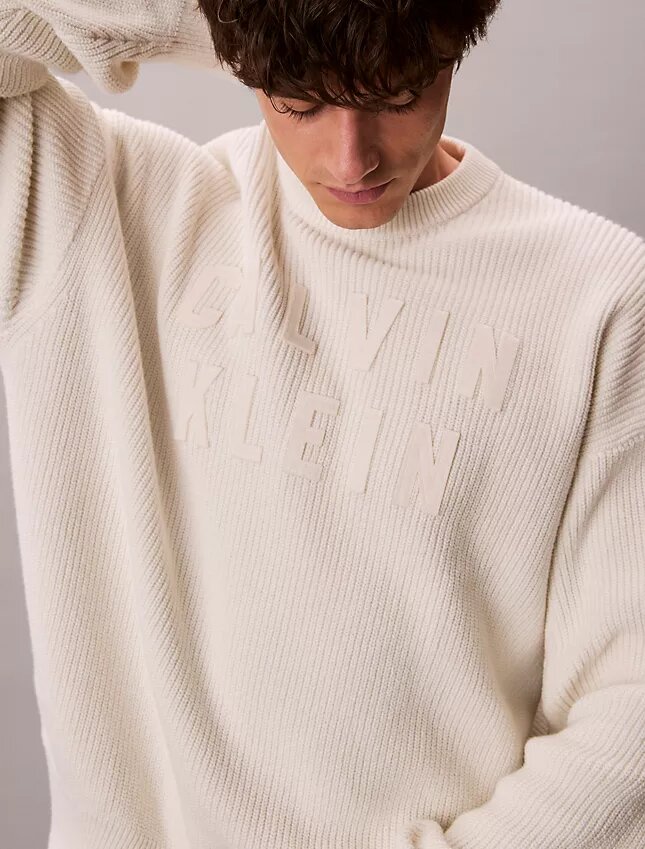 Pull décontracté avec logo universitaire Pull décontracté avec logo universitaire