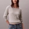 Pull en coton à mailles torsadées Pull en coton à mailles torsadées