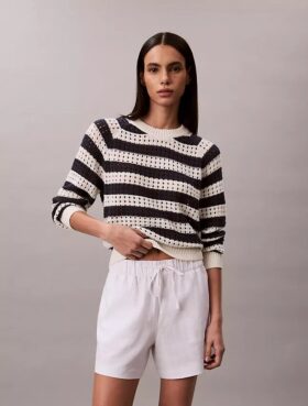 Pull à mailles ouvertes