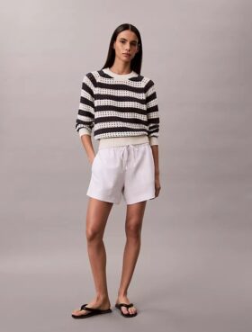 Pull à mailles ouvertes