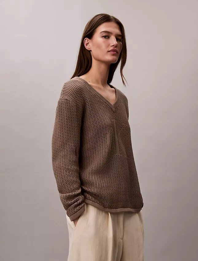 Pull Monogram décontracté en coton lisse Pull Monogram décontracté en coton lisse