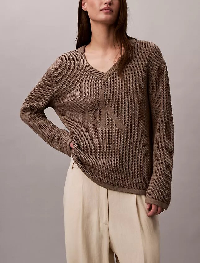Pull Monogram décontracté en coton lisse Pull Monogram décontracté en coton lisse
