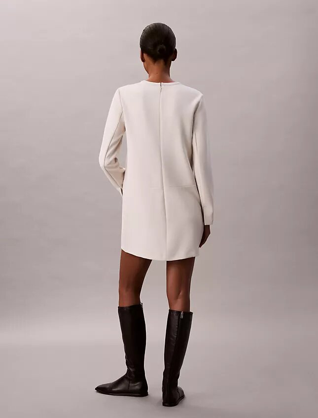 Robe ajustée en crêpe Robe ajustée en crêpe