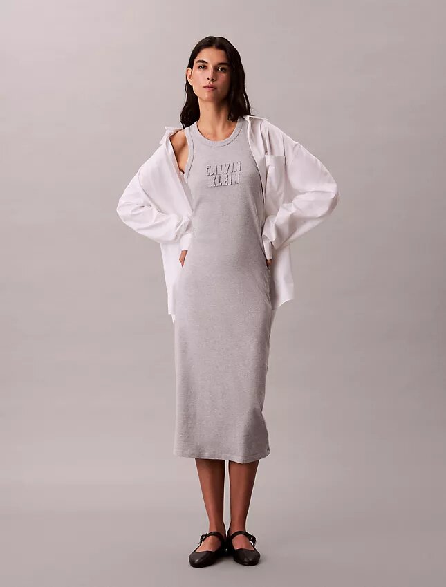 Robe débardeur mi-longue avec logo Calvin Klein Robe débardeur mi-longue avec logo Calvin Klein