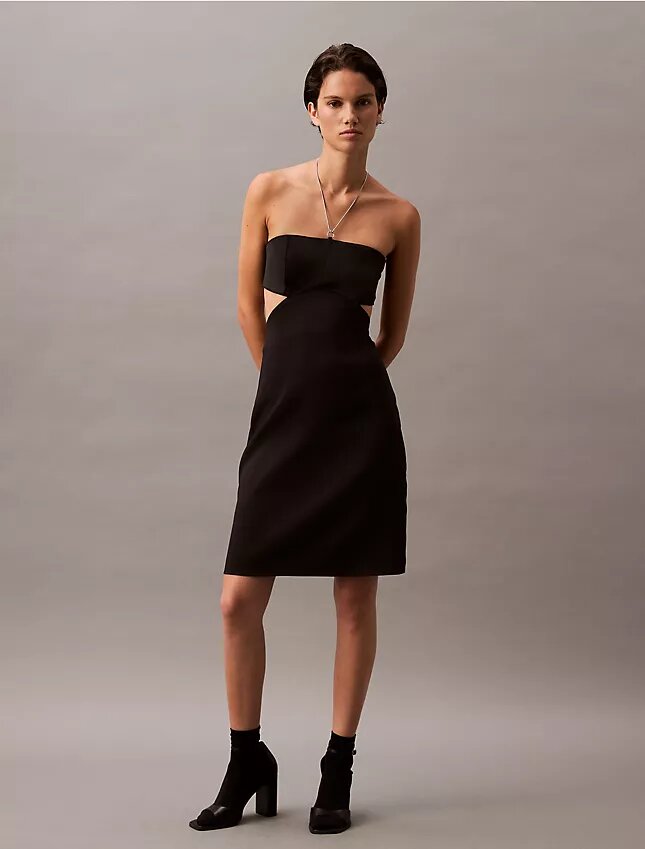 Robe dos nu à découpes Robe dos nu à découpes