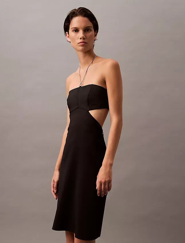 Robe dos nu à découpes Robe dos nu à découpes
