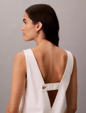 Robe droite en denim à encolure en V