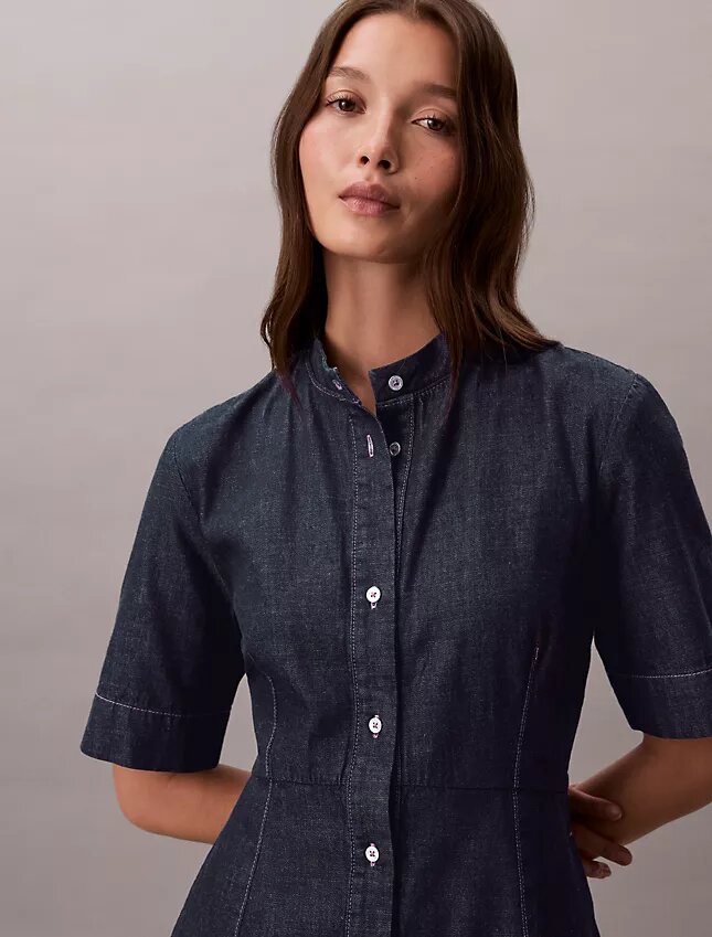 Robe en denim à manches courtes Robe en denim à manches courtes