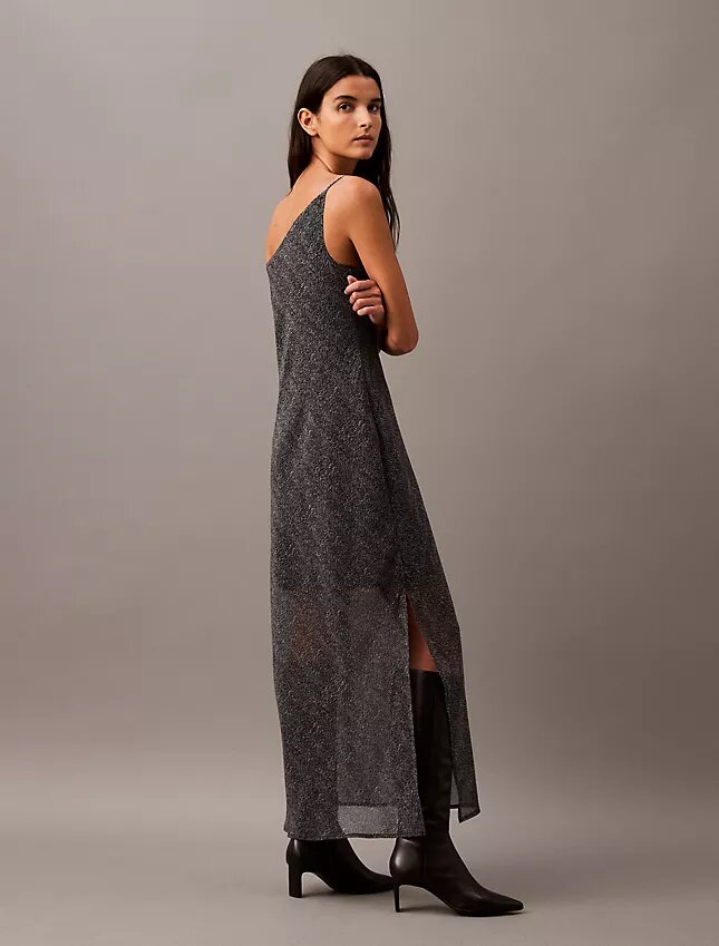 Robe longue asymétrique en mousseline imprimée Robe longue asymétrique en mousseline imprimée