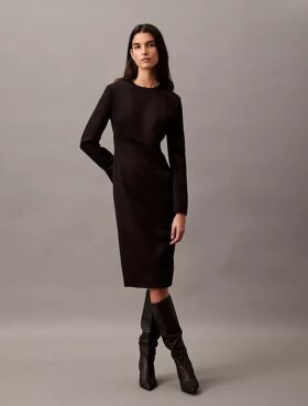 Robe mi-longue en crêpe