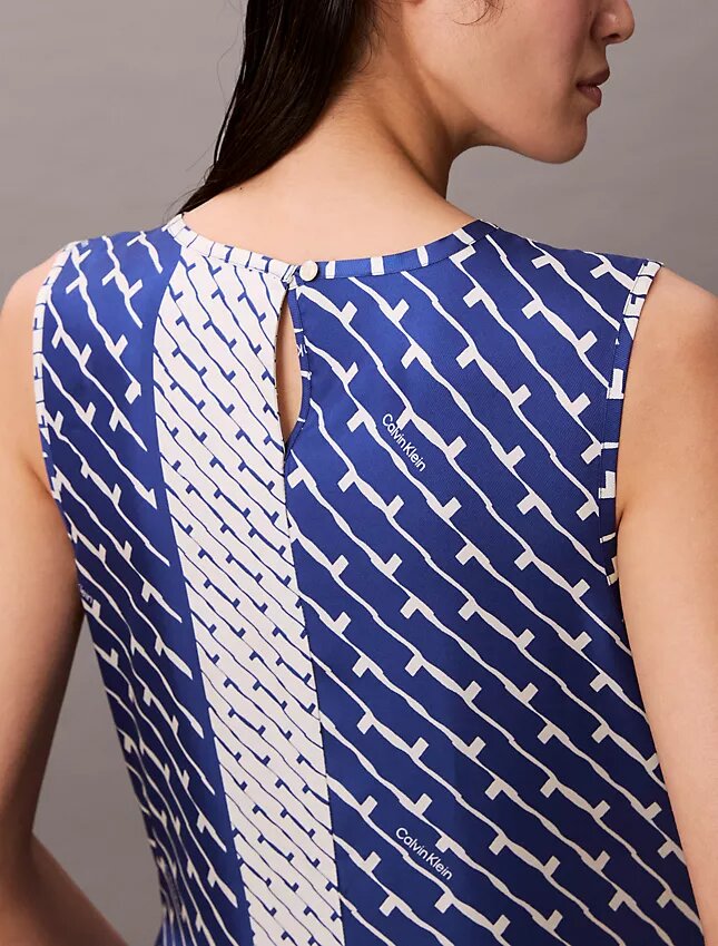 Robe mi-longue en sergé de viscose imprimé Robe mi-longue en sergé de viscose imprimé