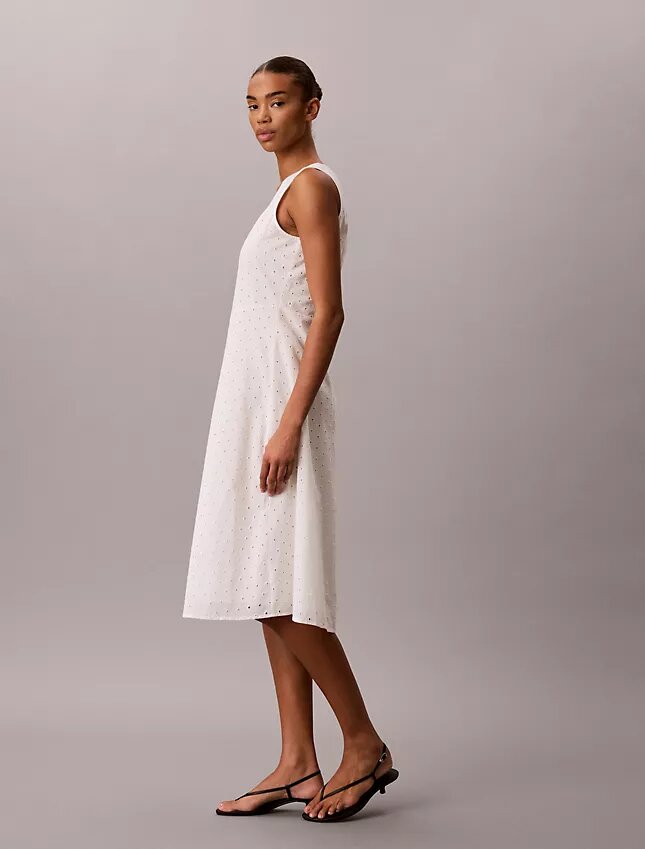 Robe midi brodée Robe midi brodée