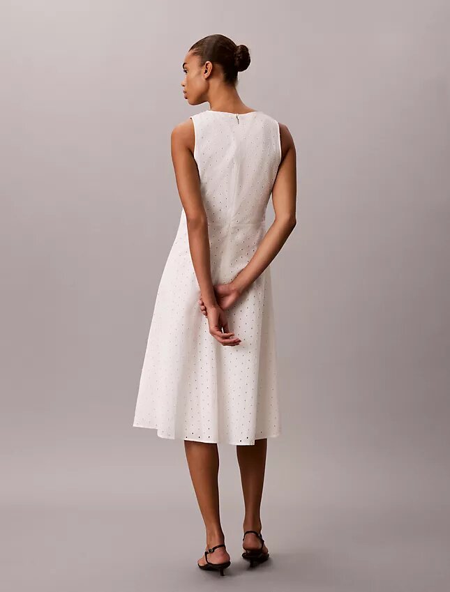 Robe midi brodée Robe midi brodée