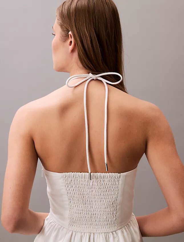 Robe midi dos nu en sergé de coton Robe midi dos nu en sergé de coton
