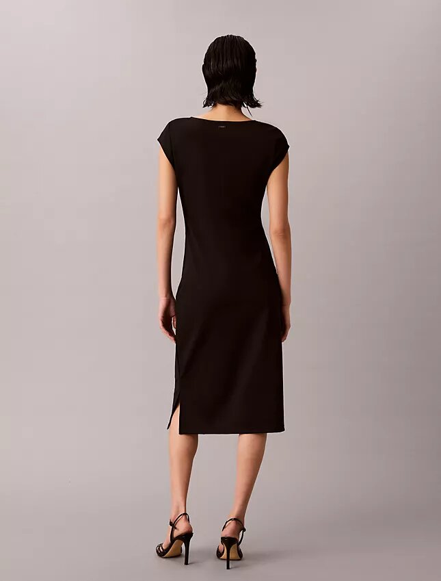 Robe midi en ponte Robe midi en ponte