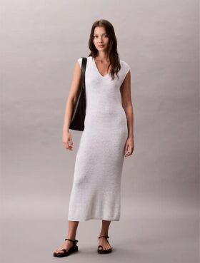 Robe midi sans manches en maille Robe midi sans manches en maille