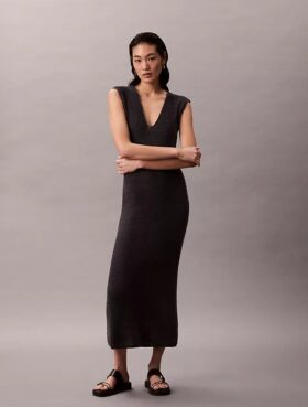 Robe midi sans manches en maille Robe midi sans manches en maille