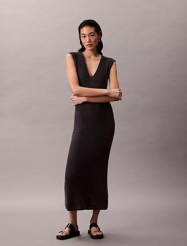 Robe midi sans manches en maille Robe midi sans manches en maille