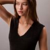 Robe midi sans manches en maille Robe midi sans manches en maille