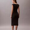 Robe midi sans manches en maille Robe midi sans manches en maille