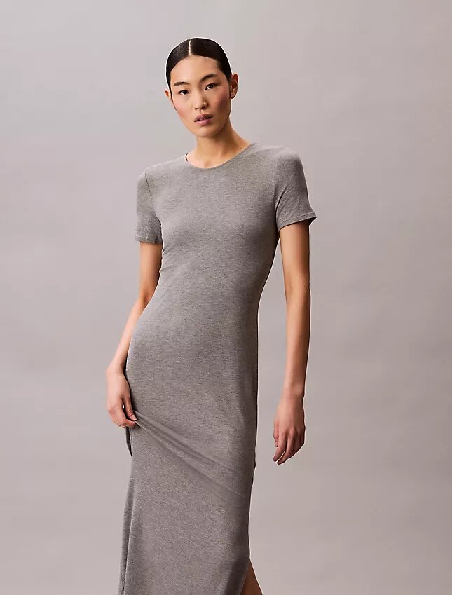 Robe midi slim unie extensible Robe midi slim unie extensible