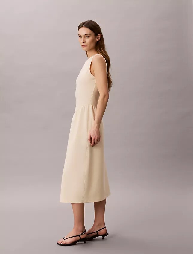 Robe midi évasée Robe midi évasée