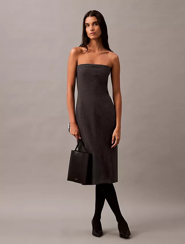 Robe sans bretelles en laine mélangée brossée Robe sans bretelles en laine mélangée brossée