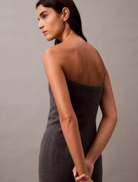 Robe sans bretelles en laine mélangée brossée Robe sans bretelles en laine mélangée brossée
