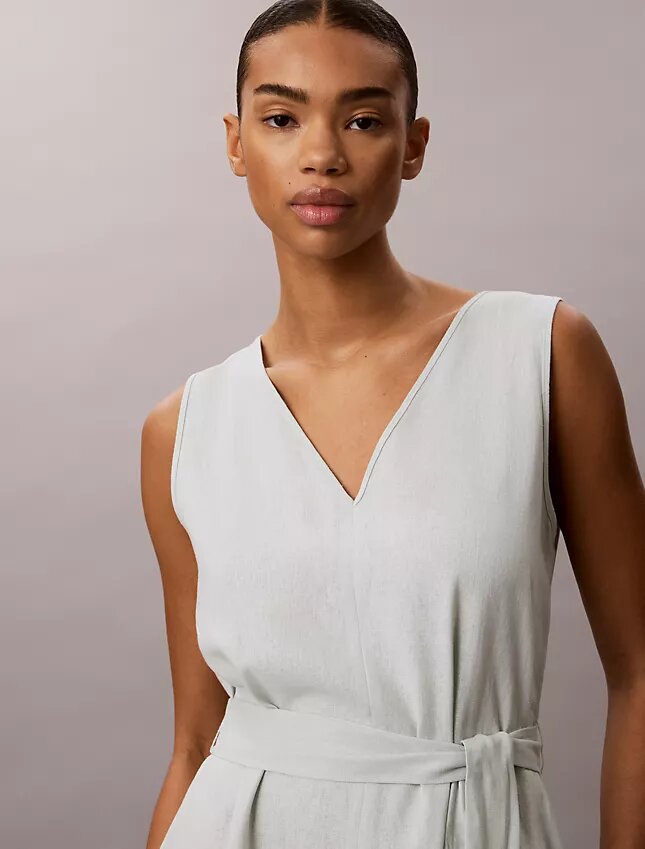 Robe sans manches à col en V et ceinture en mélange de lin Robe sans manches à col en V et ceinture en mélange de lin