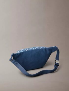 Sac banane en Denim avec logo emblématique sur toute la surface Sac banane en Denim avec logo emblématique sur toute la surface