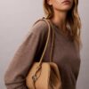Sac à bandoulière avec logo emblématique