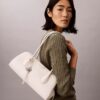 Sac à bandoulière avec logo emblématique