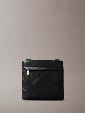 Sac à bandoulière avec logo en relief