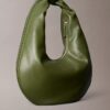 Sac à bandoulière en forme de croissant à grain galet