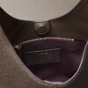 Sac à bandoulière moyen en cuir souple Sac à bandoulière moyen en cuir souple