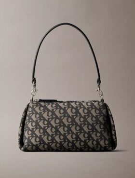 Sac à bandoulière à plis avec logo Monogram