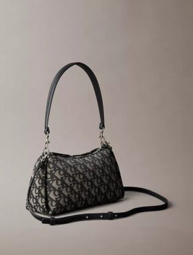 Sac à bandoulière à plis avec logo Monogram