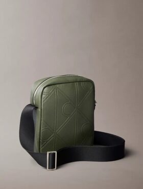 Sac de reporter avec logo emblématique en relief sur toute la surface