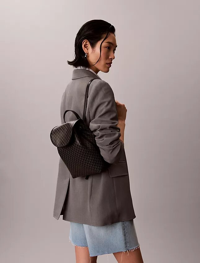 Sac à dos avec logo emblématique sur toute la surface Sac à dos avec logo emblématique sur toute la surface