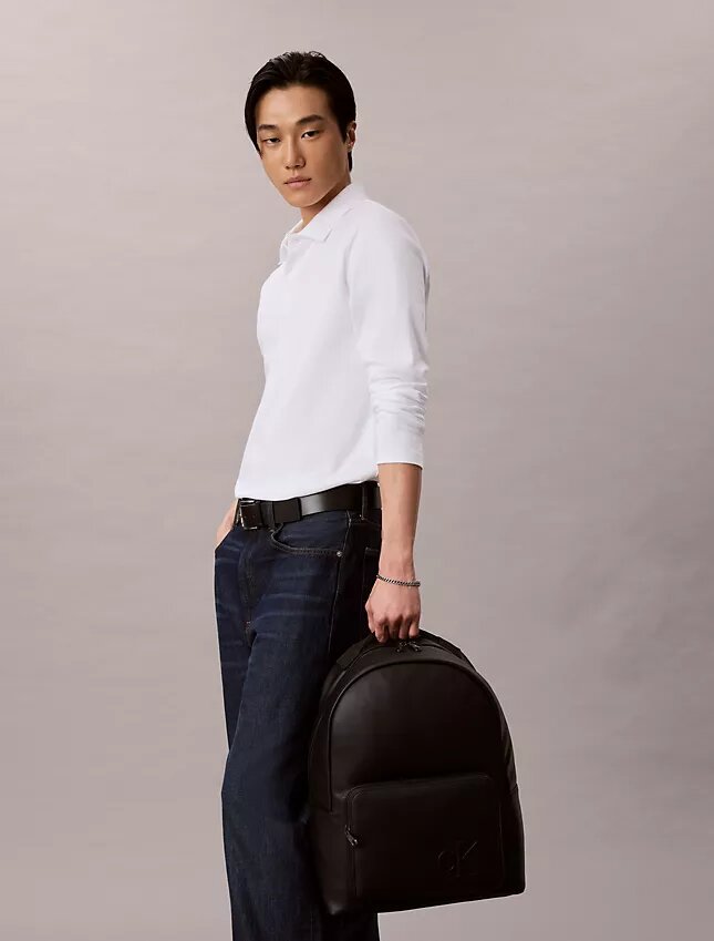 Sac à dos avec monogramme en relief Sac à dos avec monogramme en relief