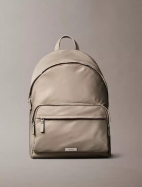 Sac à dos en nylon mat