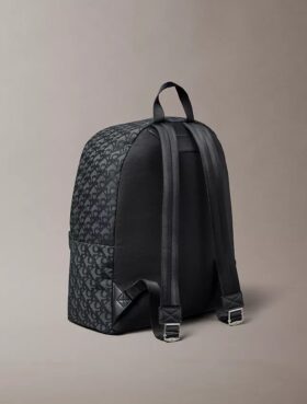 Sac à dos entièrement orné du logo Monogram Sac à dos entièrement orné du logo Monogram