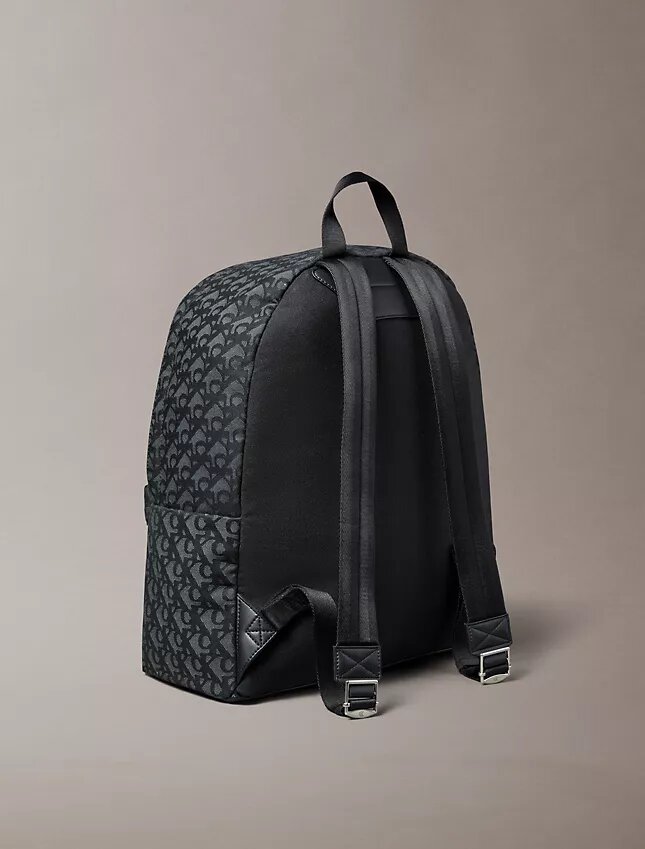 Sac à dos entièrement orné du logo Monogram Sac à dos entièrement orné du logo Monogram