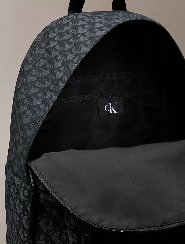 Sac à dos entièrement orné du logo Monogram Sac à dos entièrement orné du logo Monogram