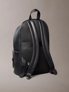 Sac à dos rond avec logo en relief