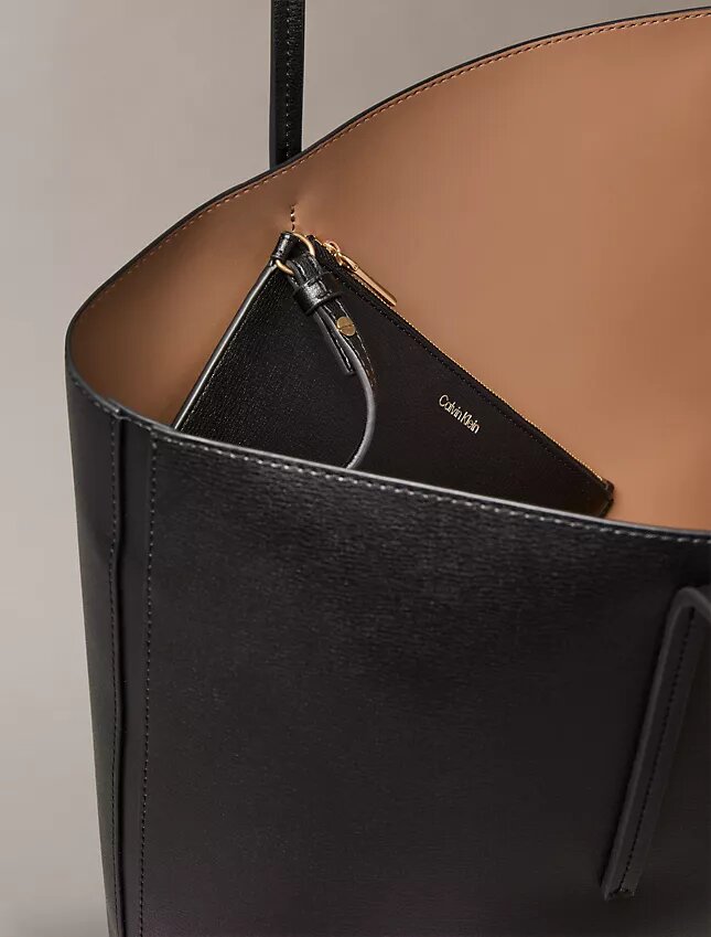 Sac fourre-tout avec logo en feuille métallique Sac fourre-tout avec logo en feuille métallique
