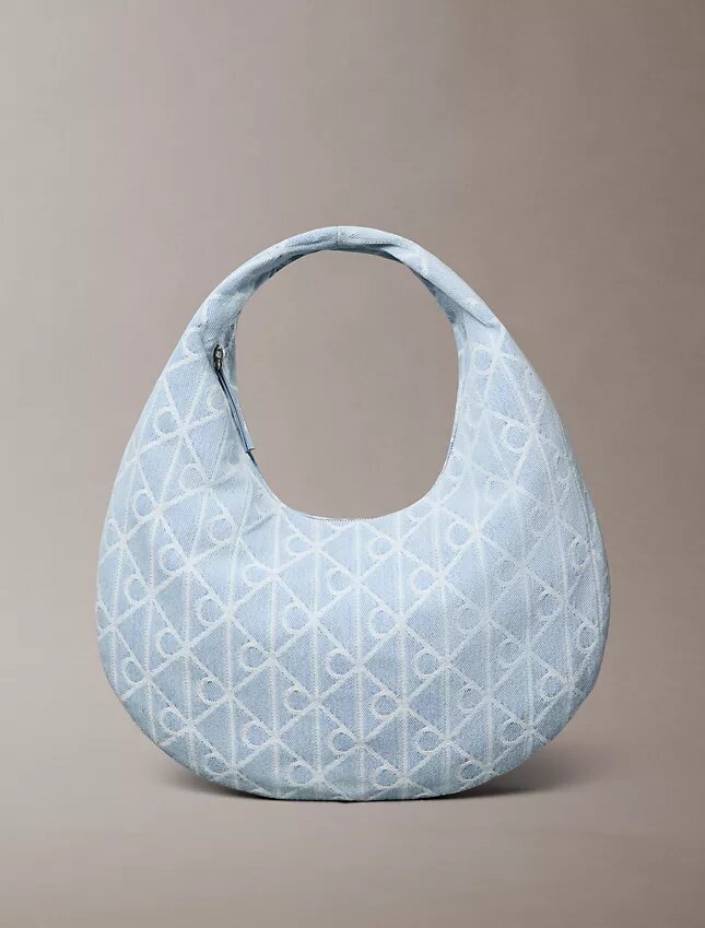 Sac hobo en Denim avec logo emblématique sur toute la surface Sac hobo en Denim avec logo emblématique sur toute la surface