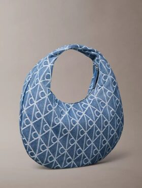 Sac hobo en Denim avec logo emblématique sur toute la surface