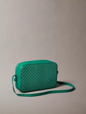 Sac photo avec logo emblématique sur toute la surface