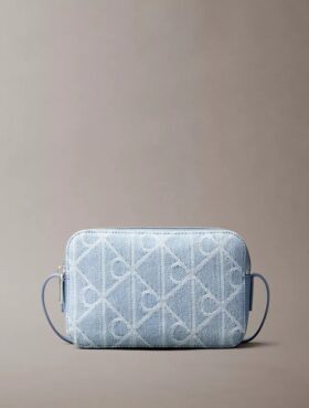 Sac photo en Denim avec logo emblématique sur toute la surface